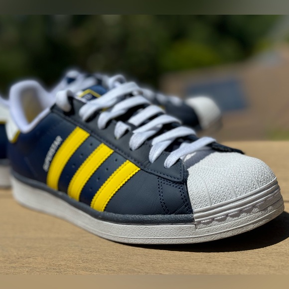 adidas gazelle silver green womens Kids' adidas Superstar Shoes White Royal Blue main image 1